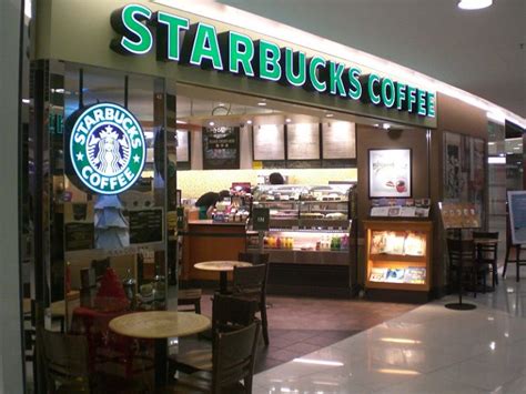 Starbucks: The Ideal Pit Stop near Magic Mountain